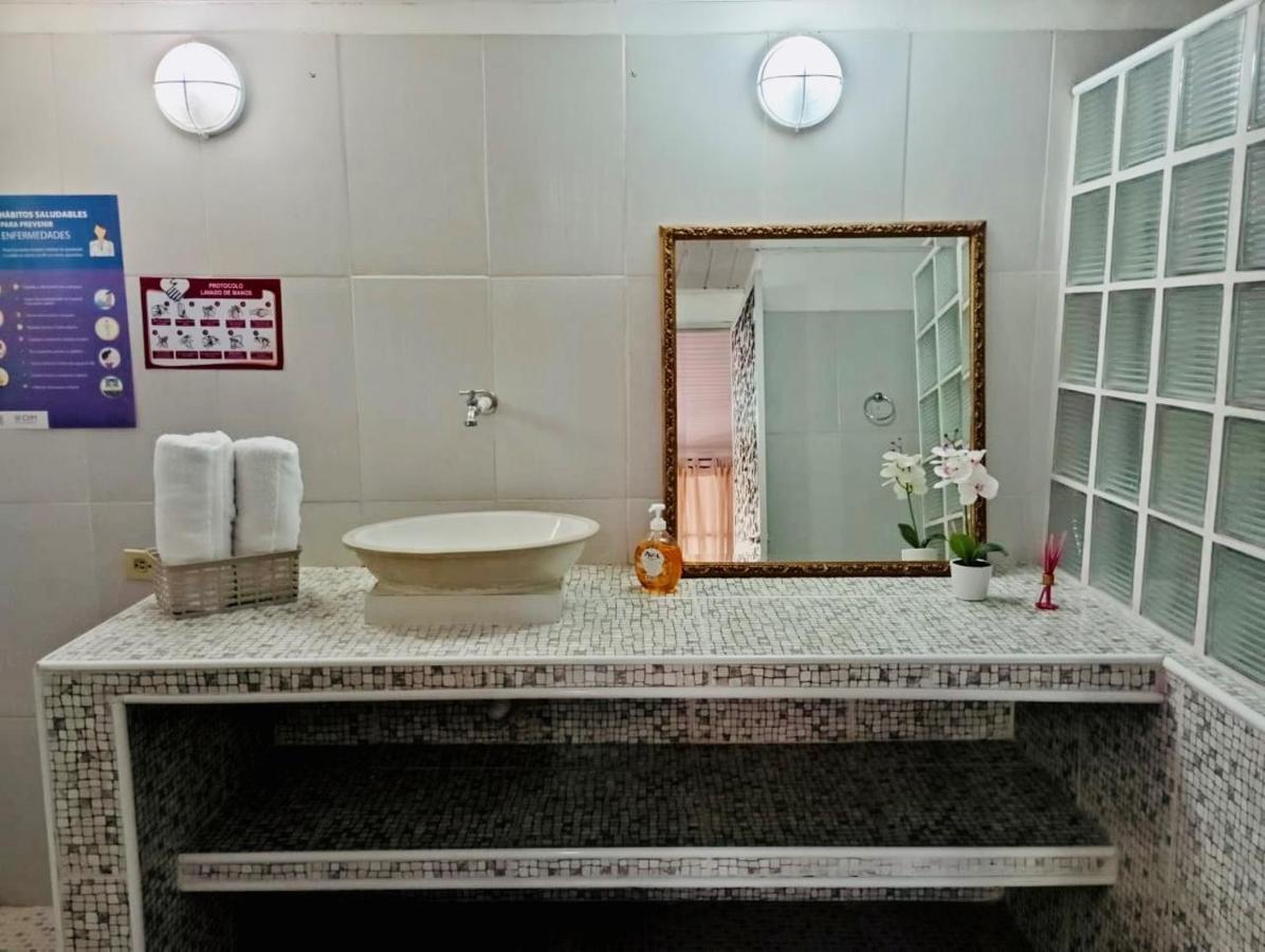 Отель San Jose House Летисия Экстерьер фото