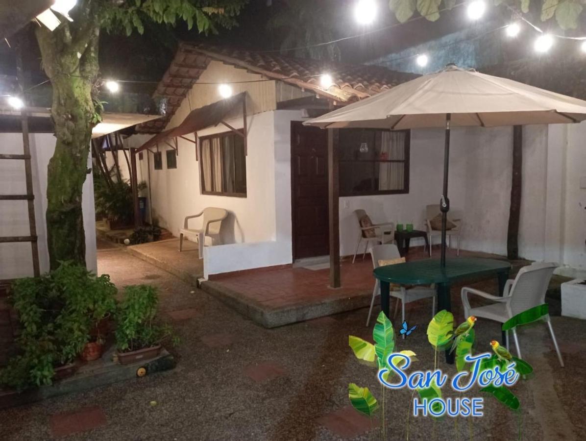 Отель San Jose House Летисия Экстерьер фото